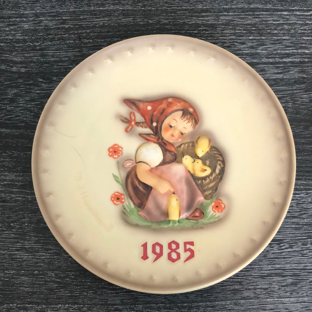 Hummel 1985 CHICK GIRL plate